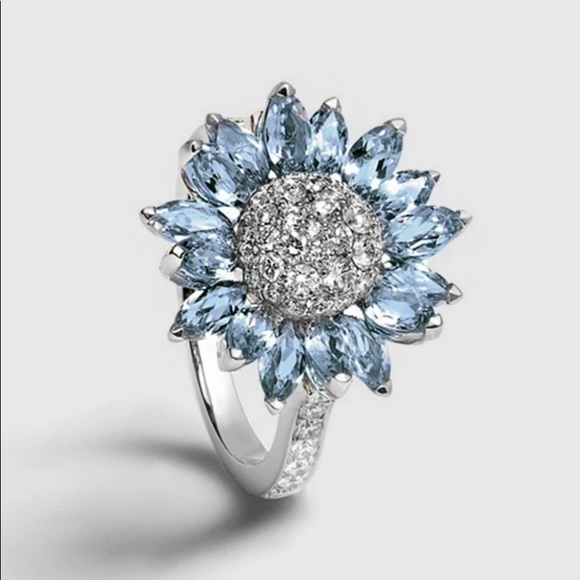 Huitan Jewelry - The Poppy Estate inspired blue flower ring in 925 Silver